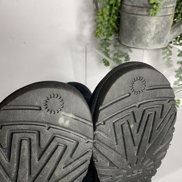 UGG AUSTRALIA REMORA BUCKLE BOOTIE FOLDOVER STYLE Black 8‎ - Picture 8 of 13